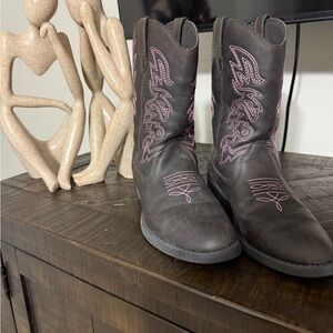 Deer Stags Kids' Brown Boots with Pink Stitching